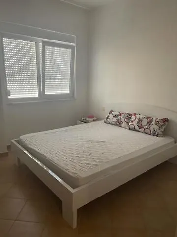 Family-Friendly Apartments Next To Premium Beach Hotel, Golem Golem