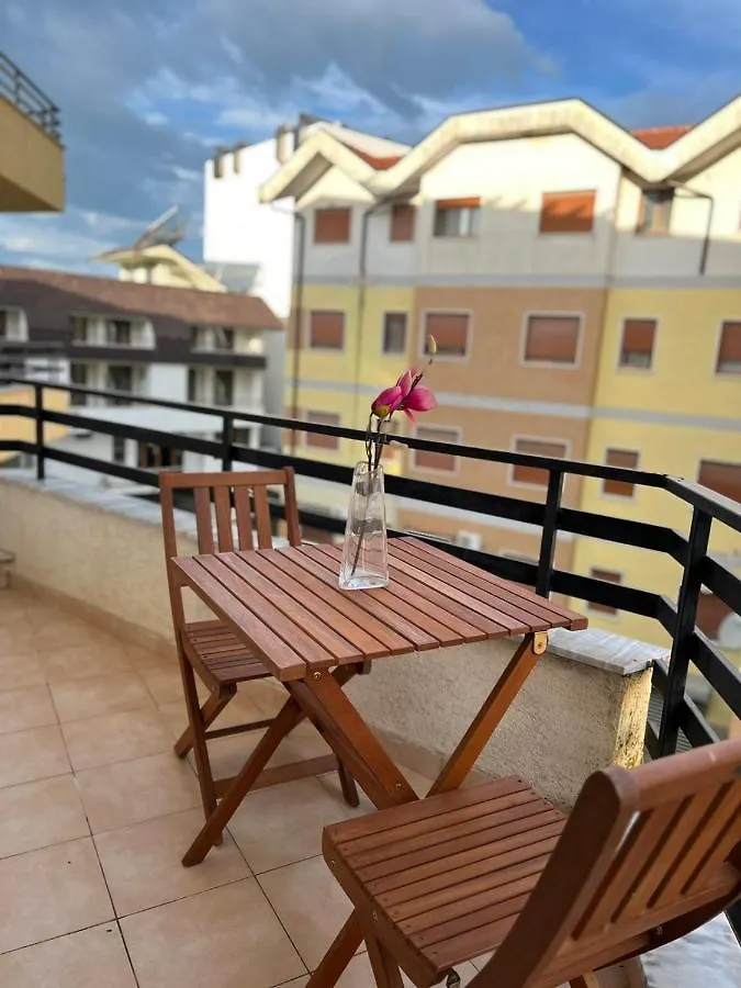 Family-Friendly Apartments Next To Premium Beach Hotel, Golem Golem
